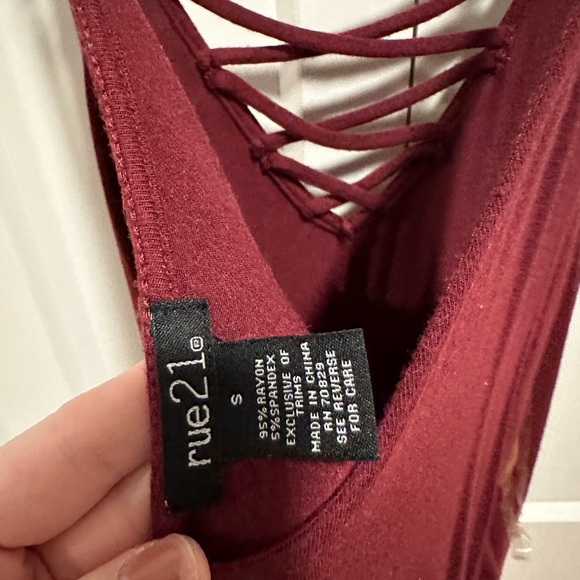 Romper - Picture 2 of 3